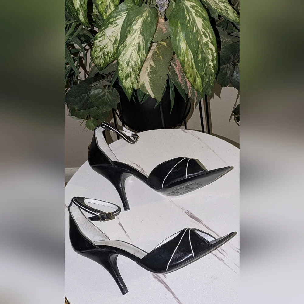 *Rare* Bruno Magli Black Women's Heels - Picture 8 of 12